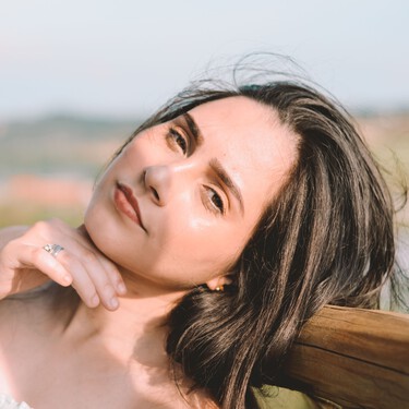 Tres iluminadores que cuestan menos de 10 euros: no son el de Charlotte Tilbury, pero consiguen el efecto glowy