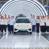 La quinta persona más rica del mundo acaba de vender todas sus acciones de BYD. Justo cuando se habla de aranceles en México 