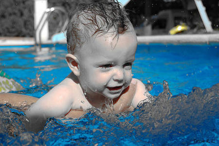 La foto de tu bebé: veranito en la piscina