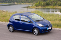 El Toyota Aygo mejora su equipamiento: ¡control de estabilidad y más airbags!