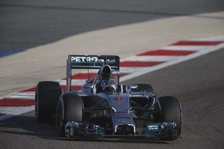 Nico Rosberg acaba con el mejor tiempo los primeros test de Bahréin