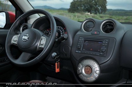 Nissan Micra CVT Tablero de Instrumentos