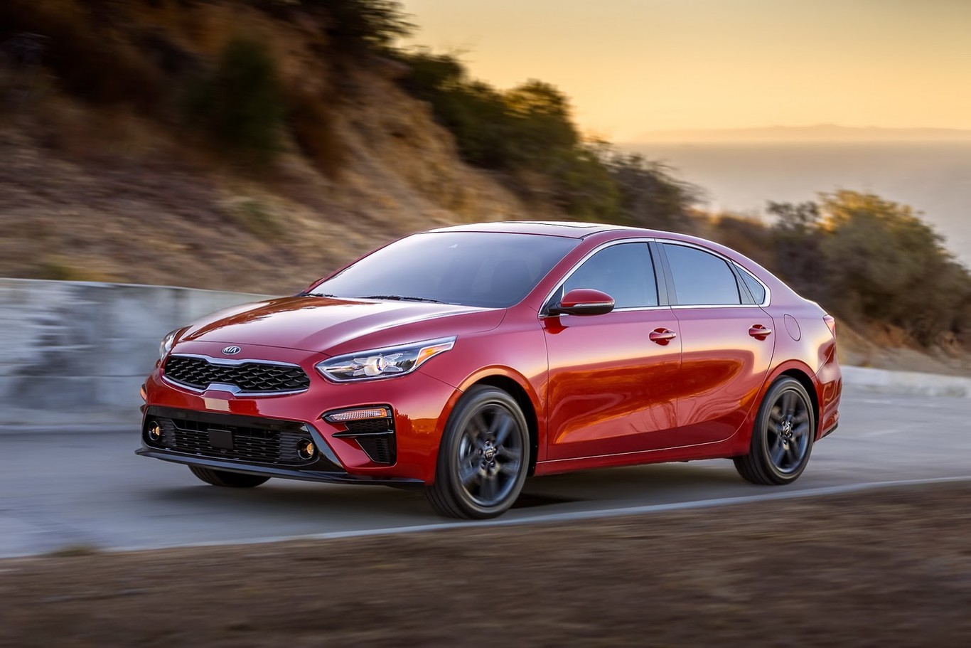 El KIA Forte 2019 tiene espíritu de Stinger y transmisión CVT