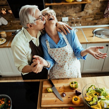 La psicología explica que los jubilados más felices no son los que se mantienen ocupados: son los que han aprendido la diferencia entre llenar el tiempo y aprovecharlo