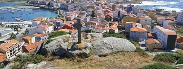 Este pueblo marinero de Galicia es una joya para recorrer en camper: playas, faros y paisajes de la Costa da Morte