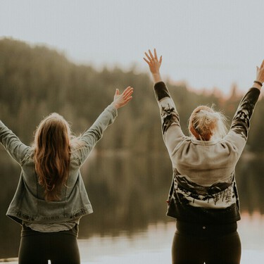 Harvard lleva desde 1930 intentando descubrir qué nos hace realmente felices y ahora ya lo sabemos 