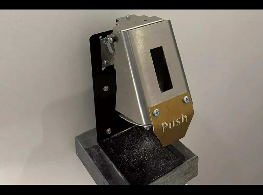 Adiós al jabón de manos líquido: este dispensador utiliza las pastillas duras de toda la vida y promete ser más ecológico 