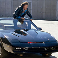 Cuando el Coche Fantástico casi mata a Ted por David Hasselhoff durante la ComicCon en una escena eliminada