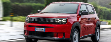 Fiat Panda ha sido un mito viviente, y ahora es uno de los coches eléctricos más baratos del mercado. Cuesta menos incluso que el BYD Dolphin Surf