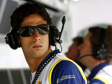 Lucas di Grassi firma con Racing Engineering