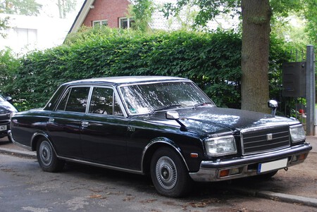 Toyota Century 102