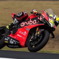 Álvaro Bautista: "He ido tan rápido con la Panigale V4 porque se parece mucho a una MotoGP"