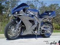 Formas de destrozar tu Yamaha R1: crómala