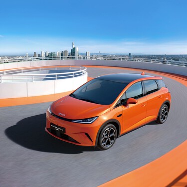 El BYD Dolphin ahora también es híbrido enchufable: estrena diseño y motor de gasolina 