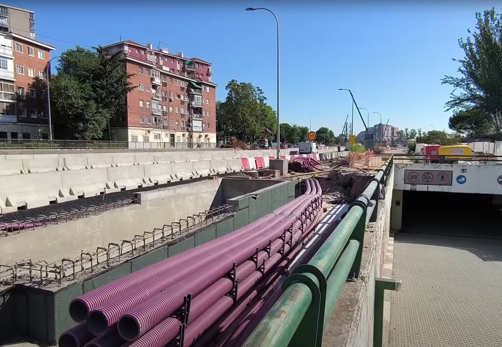 Hay un youtuber retransmitiendo las obras de soterramiento de la A-5 en Madrid. Y hay miles de personas enganchadas