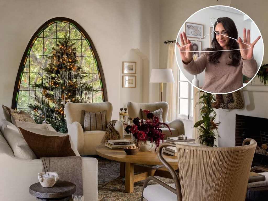 No lo sabía, pero con una percha vieja y una cinta de yute, podemos hacer esta decoración navideña que persigue el color tendencia esta Navidad 