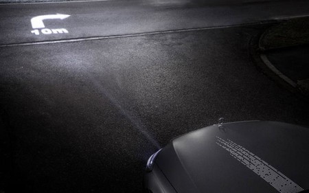 Digital Light, la nueva manera de alumbrar de Mercedes-Benz