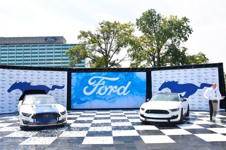 Ford Mustang Nascar 2019 7