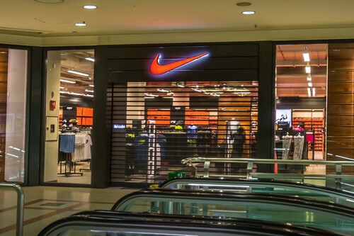 Nike a precio de liquidación: la marca se deshace de camisetas, zapatillas Air Jordan, pantalones y más en su outlet