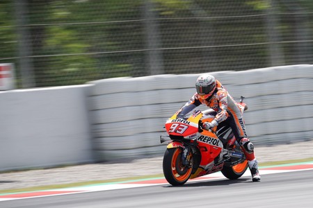 Marc Márquez gana a placer en Cataluña gracias al strike de Lorenzo contra Rossi, Viñales y Dovizioso