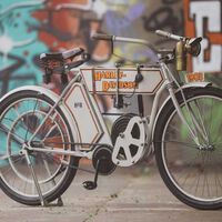 Las primeras Indian y Harley-Davidson convertidas en motos eléctricas: el artesano que reproduce leyendas a mano