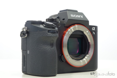 Esto es lo que provocará que las cámaras sin espejo se impongan a las DSLR: la innovación