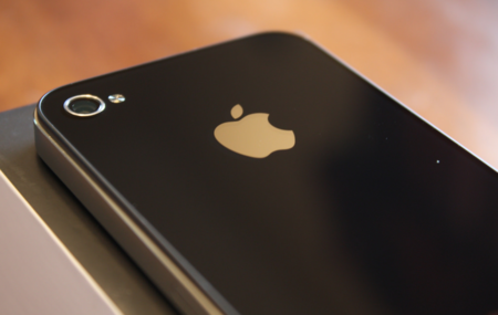El iPhone 4, el MacBook Air de finales de 2010 y otros productos quedarán oficialmente obsoletos a final de mes