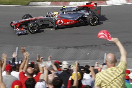 GP de Canadá 2010: Una última vuelta envenenada con todos los ingredientes es la pole de Lewis Hamilton