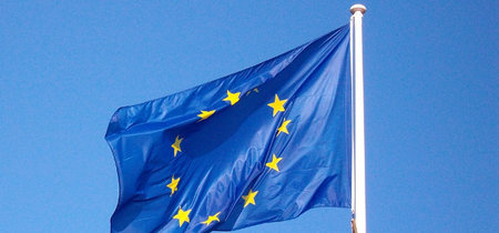 La UE a Google, Facebook y Twitter: cumplid nuestras normas u os sancionamos