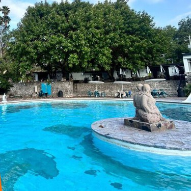 Date una escapada a este balneario con aguas termales en Hidalgo para huir del frío en fin de año: ofrece descuento INAPAM