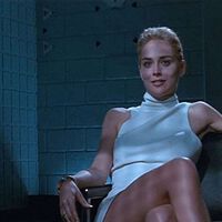 "Buena puta suerte". Un remake anti-woke de 'Instinto básico' está en marcha, y Sharon Stone no entiende muy bien su razón de ser