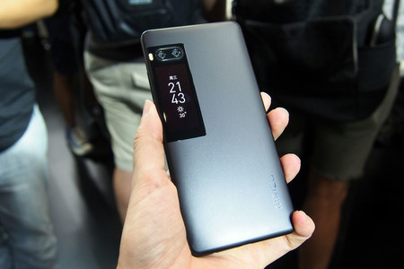 Meizu demuestra que es posible reemplazar la memoria interna para darle una segunda vida a los teléfonos