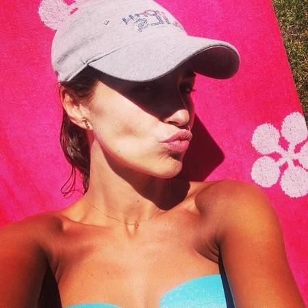 Paula Echevarría ya está moreneando como una loca, ¡y yo con estos pelos!