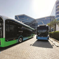 Este lugar concentra prácticamente todas las reservas de petróleo de Emiratos, pero sus autobuses de transporte público son eléctricos