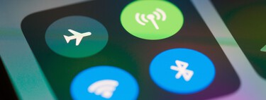 Esto es lo que pasa si pones tu celular en modo avión a la hora de cargarlo