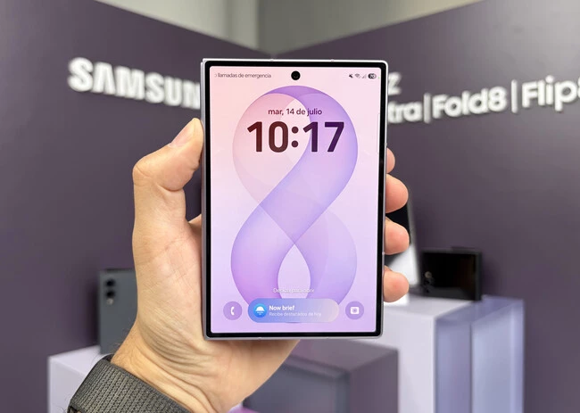 Galaxy Z Fold8 Wide
