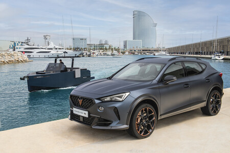 De Antonio Yachts D28 Formentor, el lujoso CUPRA que mide su velocidad en nudos y no en km/h