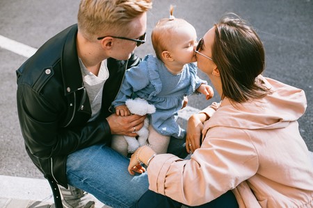 Besar en la boca a los hijos: ¿sí o no?