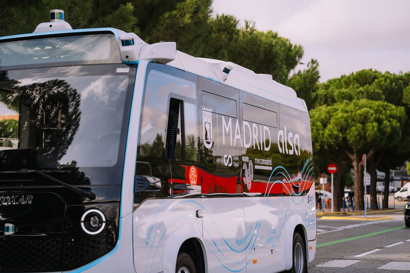 has launched a modern autonomous minibus