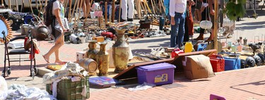 Este encantador mercadillo de antigüedades recorre la ribera de un río y es una parada obligatoria si visitas Alicante