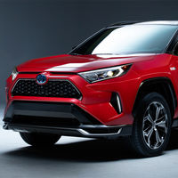 El Toyota RAV4 híbrido enchufable será el más potente de la familia: lo veremos en  el Salón de Los Ángeles