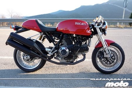 Ducati-Sport-1000-série