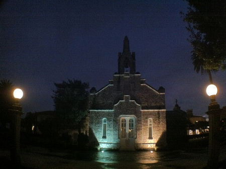 Ría de Arousa: la curiosa Ermita de San Caralampio en la isla de La Toja