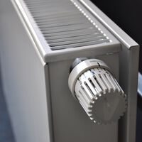 No necesitas cambiar tus radiadores para tener calefacción inteligente: así puedes controlar cada habitación desde el móvil 