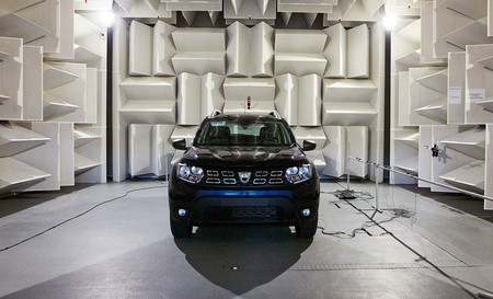 De los R8 comunistas al triunfo de los coches low cost. 50 años de Dacia y su modernización