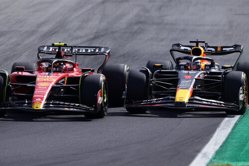 Max Verstappen agua la fiesta de Ferrari en Monza pero Carlos Sainz salva el primer podio de la temporada