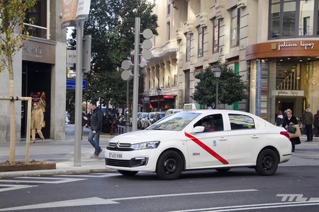 La huelga de taxis en Madrid finaliza con un cierre en falso y promesas de más acciones de protesta