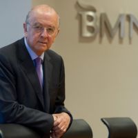 El FROB estudia la fusión de Bankia y BMN 