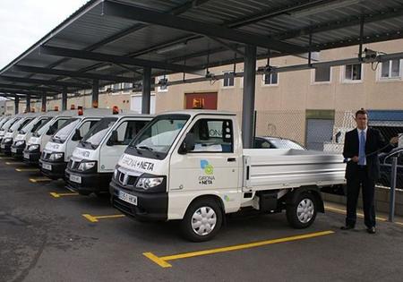 El ayuntamiento de Girona tiene una flota de 20 Piaggio Porter eléctricas para los servicios de limpieza