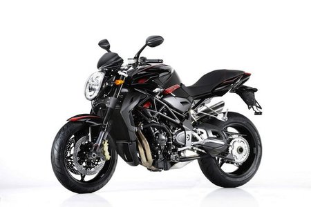 mv-agusta-brutale-r-1090-izquierda-negra-fondoblanco